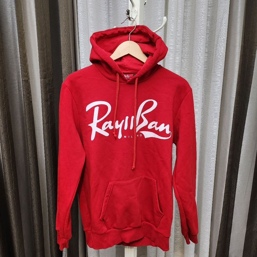 Red hoddie